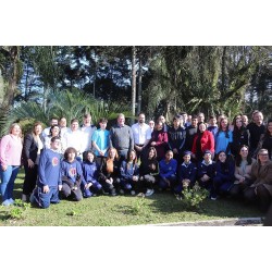 19 Estudantes de Campo Largo embarcam para Intercâmbios do Programa Ganhando O Mundo 2026